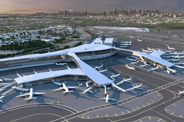 LaGuardia Airport (LGA)